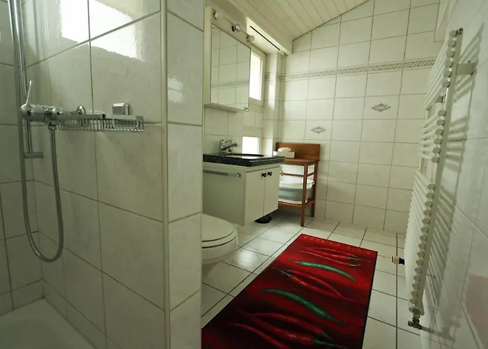 Bed & Breakfast Dorf-schmiede - *