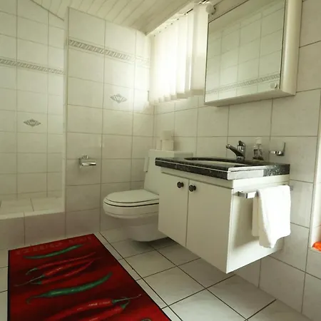 Bed & Breakfast Dorf-schmiede - *