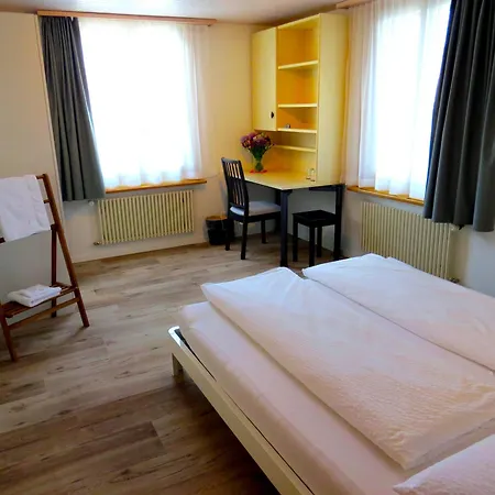 Couette-café Dorf-schmiede - *