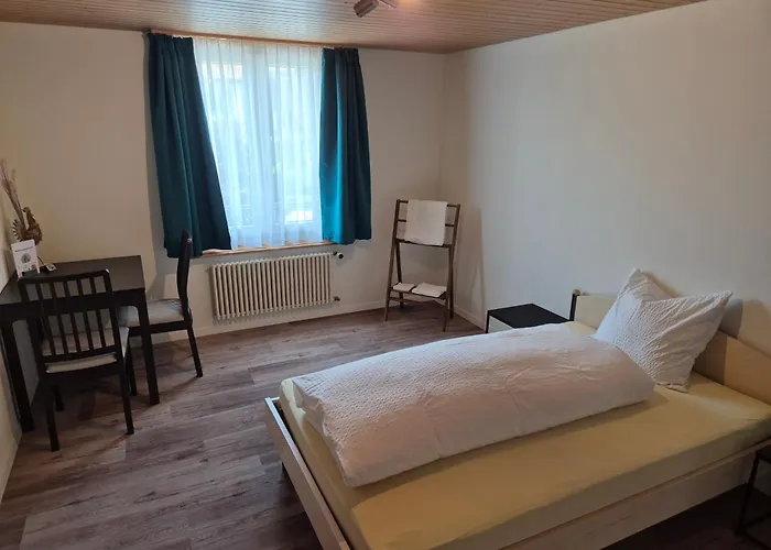 Couette-café Dorf-schmiede - *